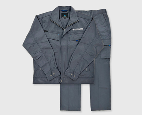 創立120周年を記念して作製された現在の作業服